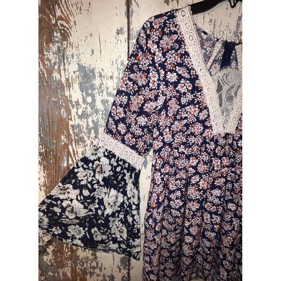 Umgee Womens Top Boho Navy size Medium - Picture 3 of 5